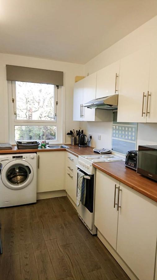 Carnock Road Apartment - Silverburn Shopping Centre Glasgow Buitenkant foto